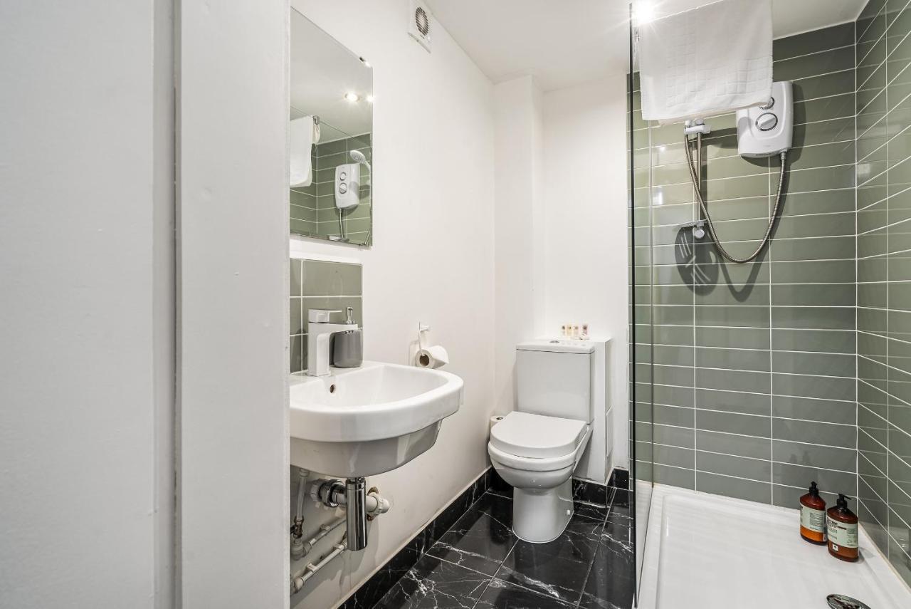 The Renfrew Residence 4-Bedroom, City Centre 格拉斯哥 外观 照片